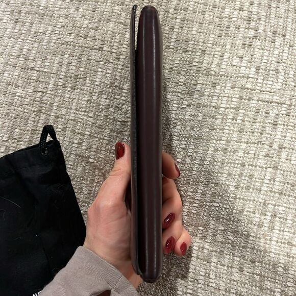Saint Laurent Maroon wallet with gold hardware - Picture 12 of 13
